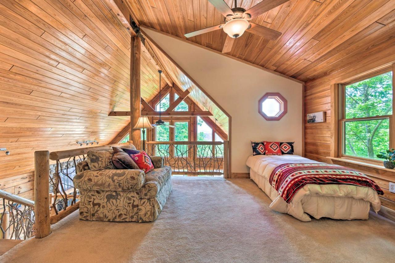 Luxe Cataloochee Cabin With Epic Mountain Views! Waynesville Dış mekan fotoğraf