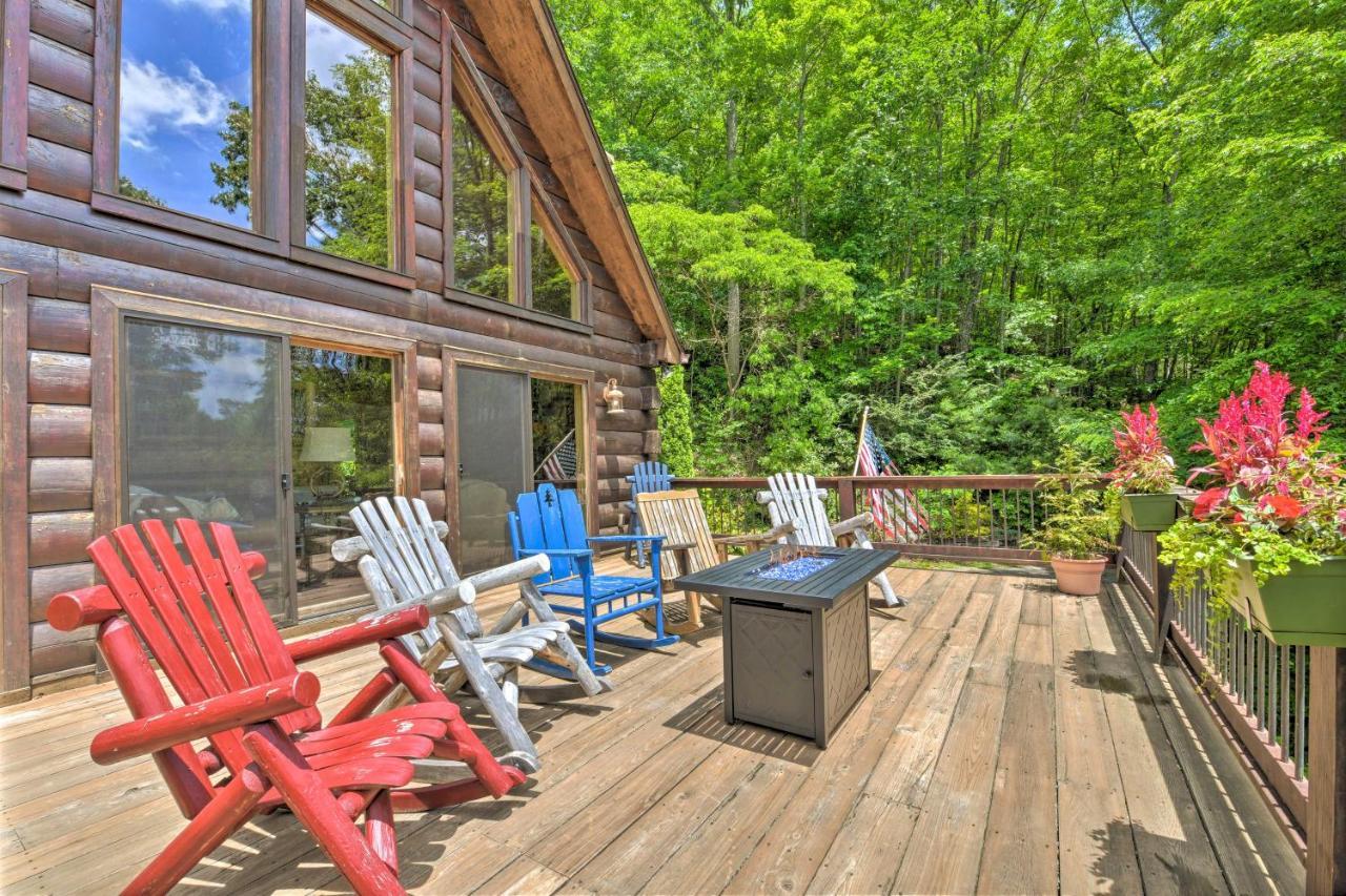 Luxe Cataloochee Cabin With Epic Mountain Views! Waynesville Dış mekan fotoğraf